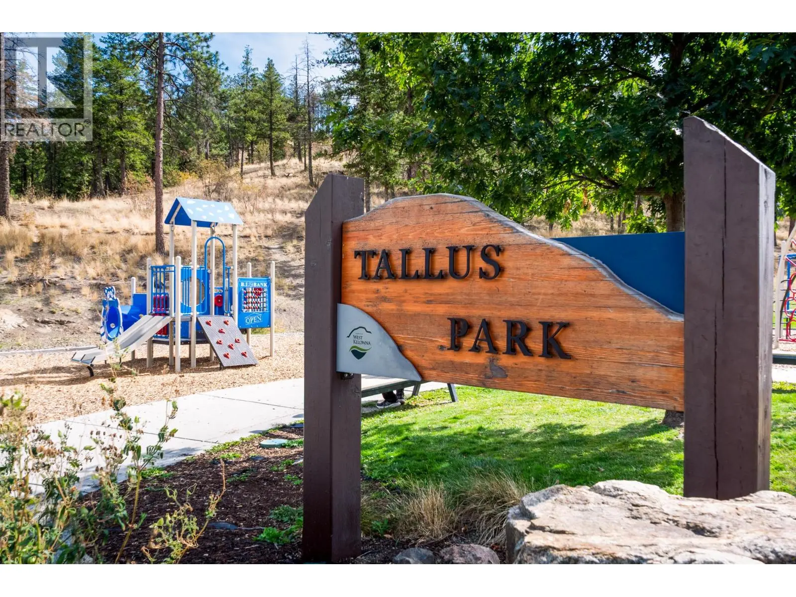 2559 Crown Crest Drive. West Kelowna, British Columbia