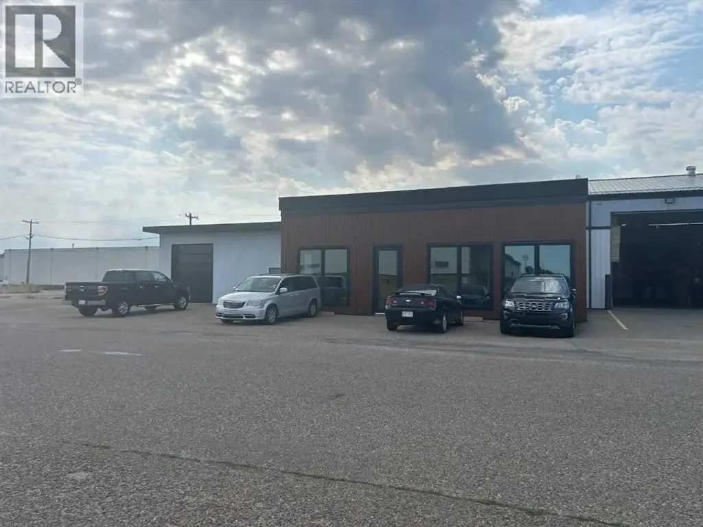 841 14 Street Sw, Medicine Hat
