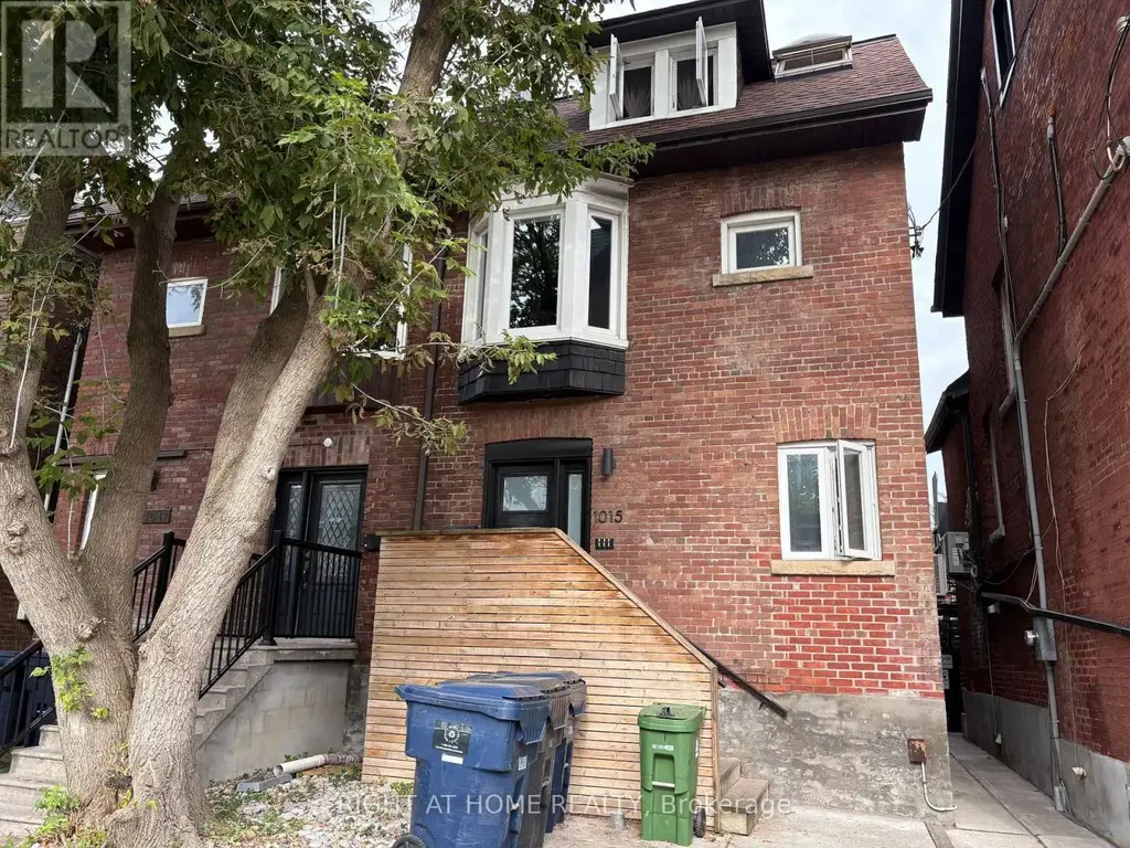 2 - 1015 Bathurst Street, Toronto (Annex)