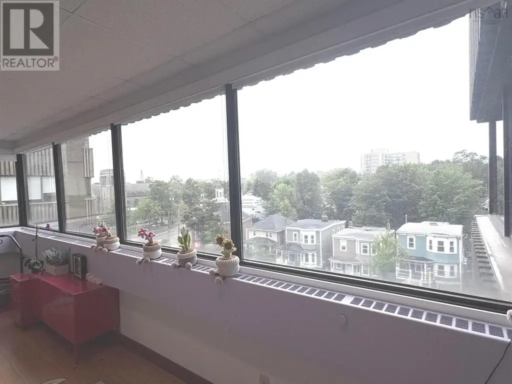 575 5991 Spring Garden Road, Halifax