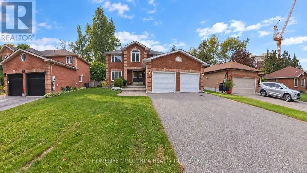 26 Warner Road, Barrie (Holly)