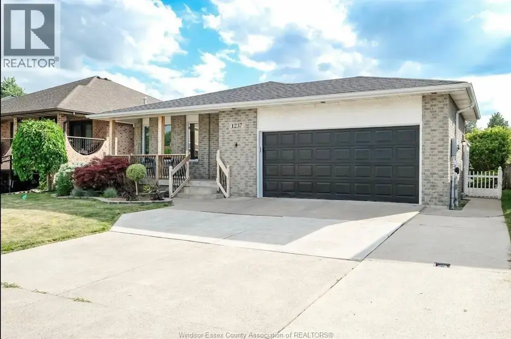 1237 Kenwick Way, LaSalle