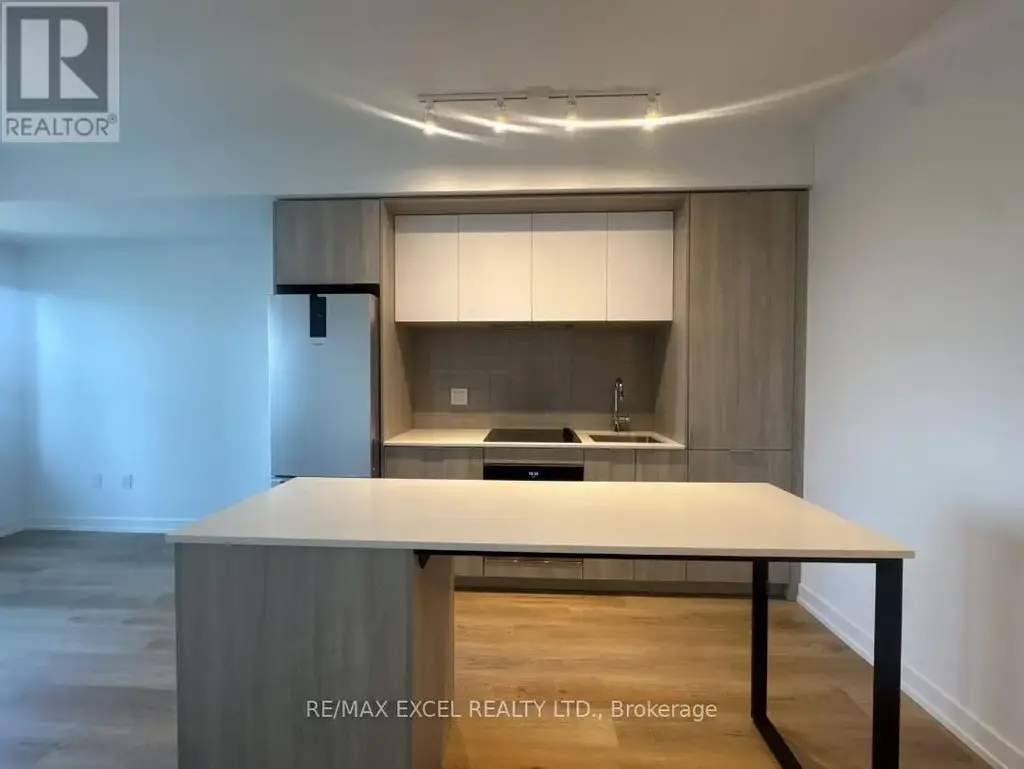 902 - 395 Square One Drive, Mississauga (City Centre)