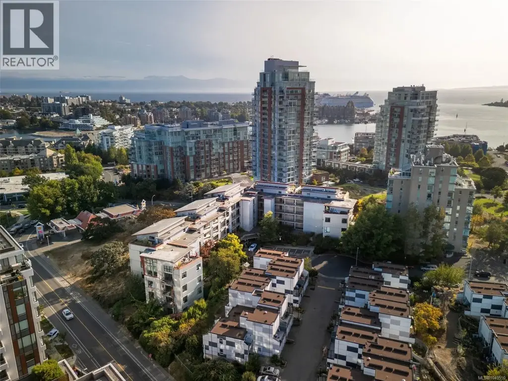 212 455 Sitkum Rd, Victoria