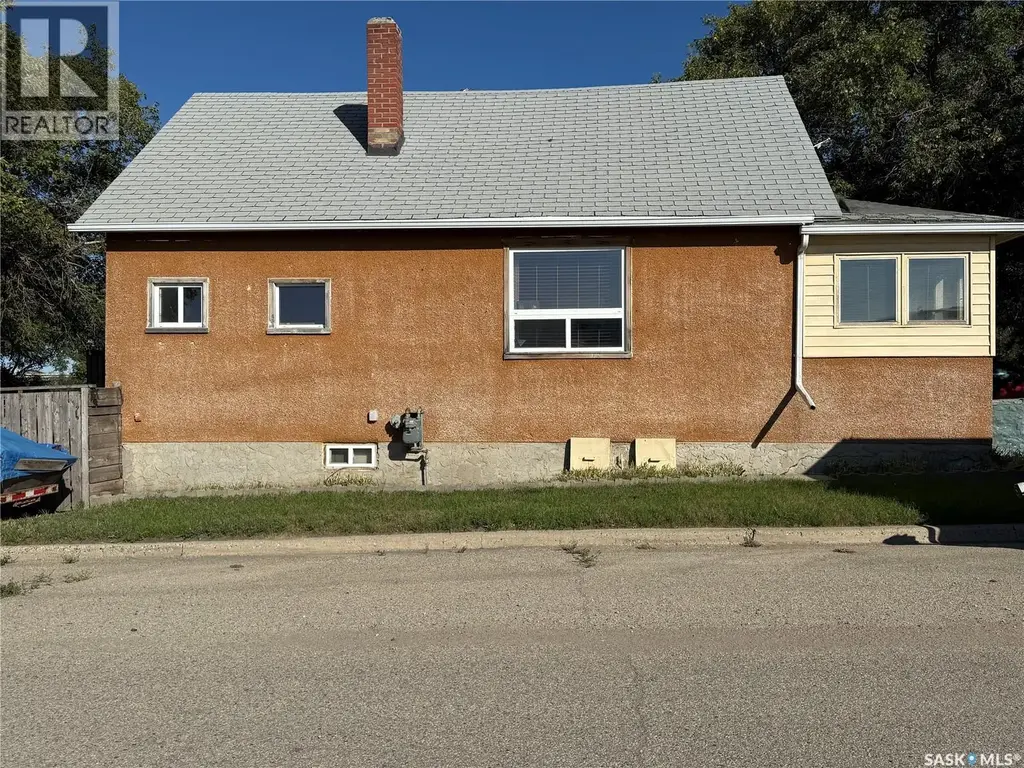 580 Maple Street W, Moose Jaw