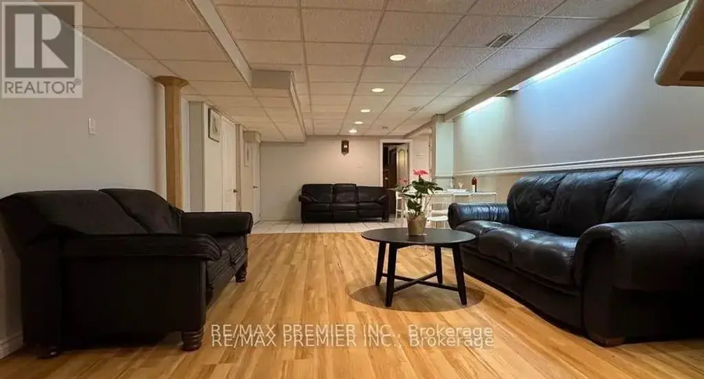 3551 Burningelm Crescent, Mississauga (Applewood)
