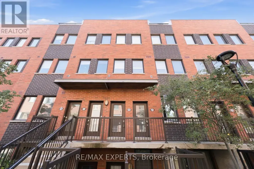46 - 68 Winston Park Boulevard, Toronto (Downsview-Roding-CFB)
