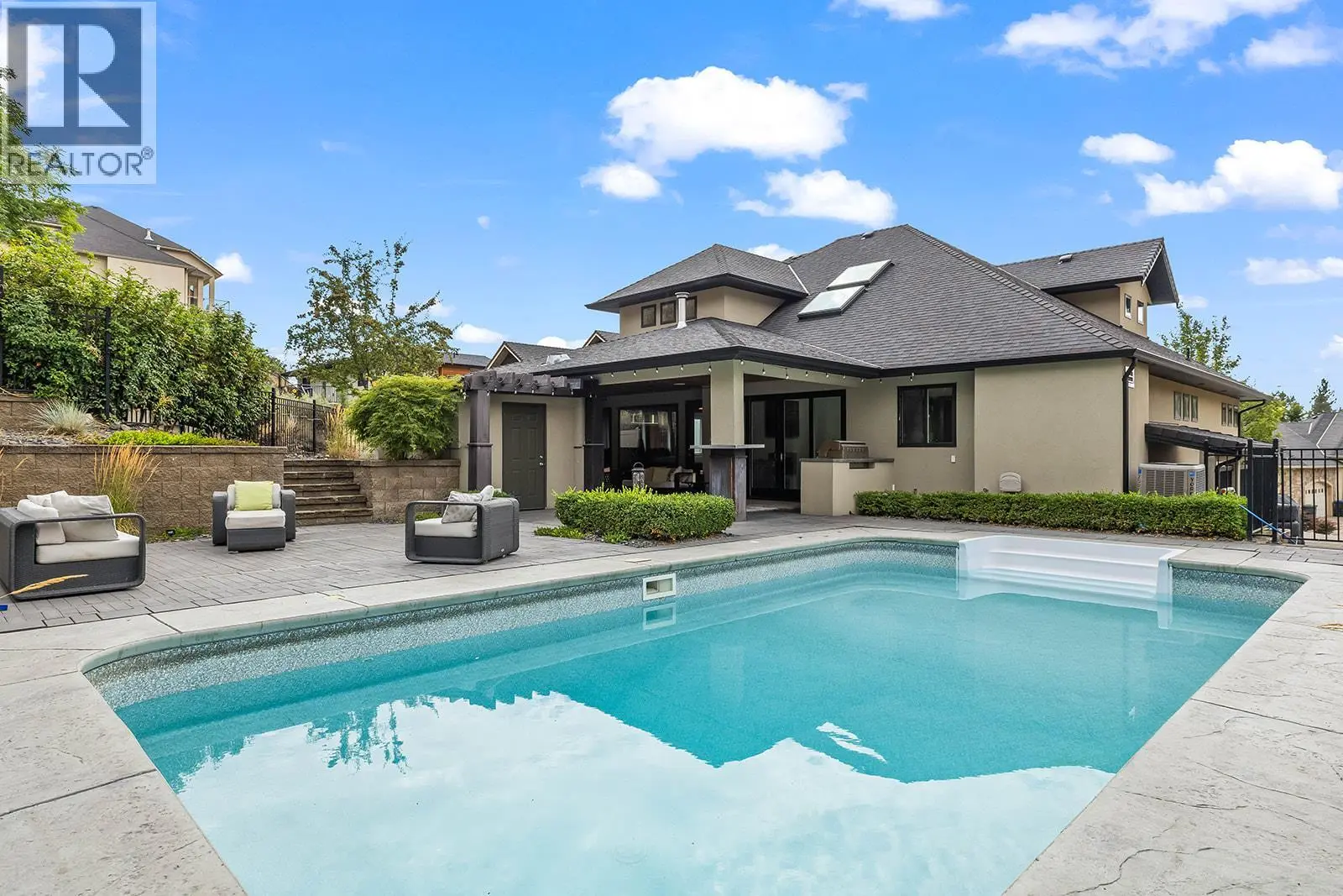 Photo of Listing #10399297