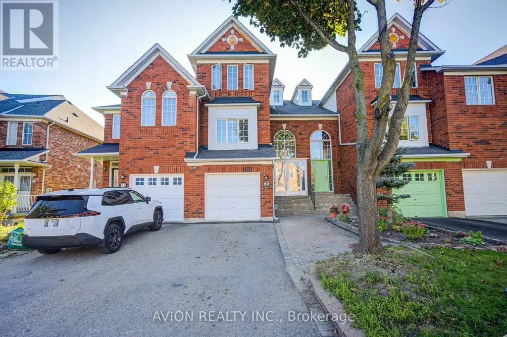 82 Kimono Crescent, Richmond Hill (Rouge Woods)