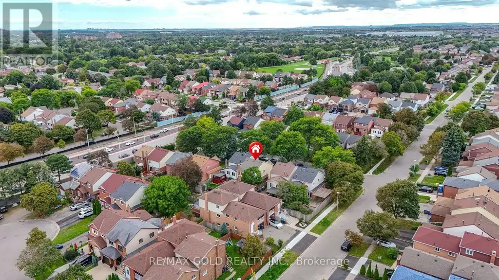 6 Rowe Court, Brampton (Brampton West)