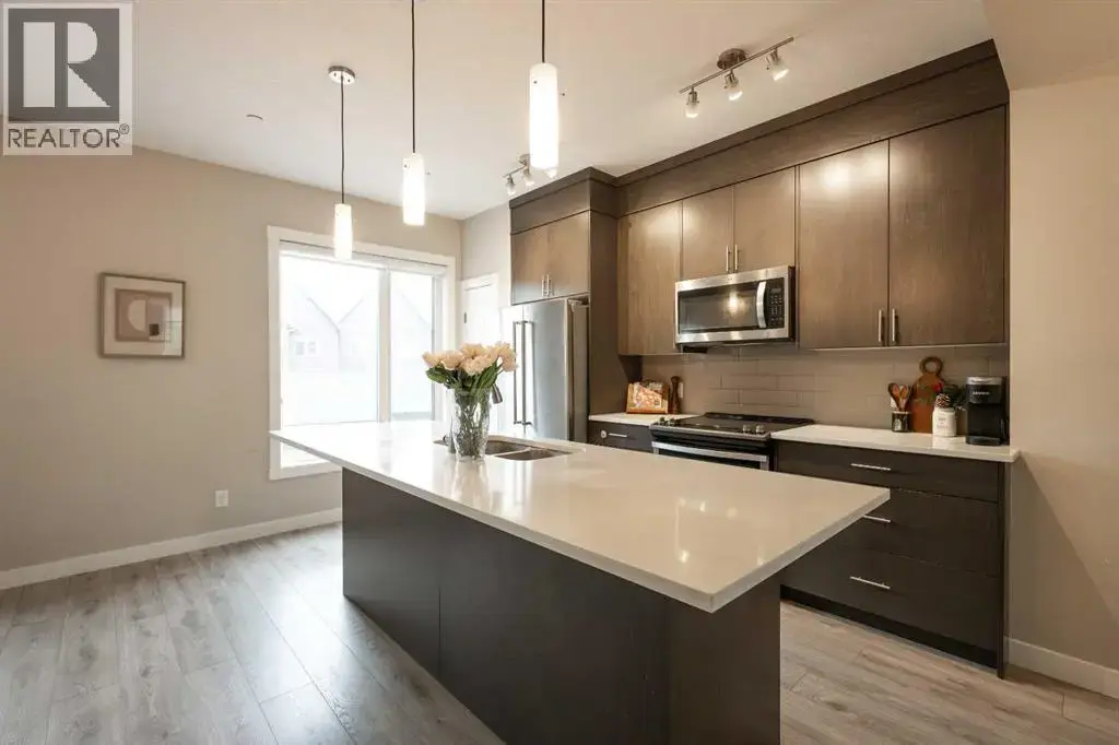 156 Livingston Common Ne, Calgary