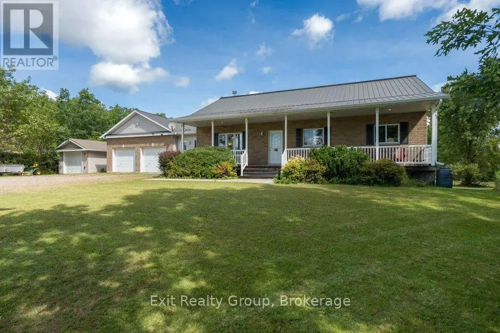 10435 Highway 41, Addington Highlands (Addington Highlands)