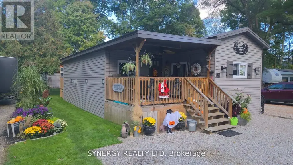 24749 Park Street, Strathroy-Caradoc (SW)