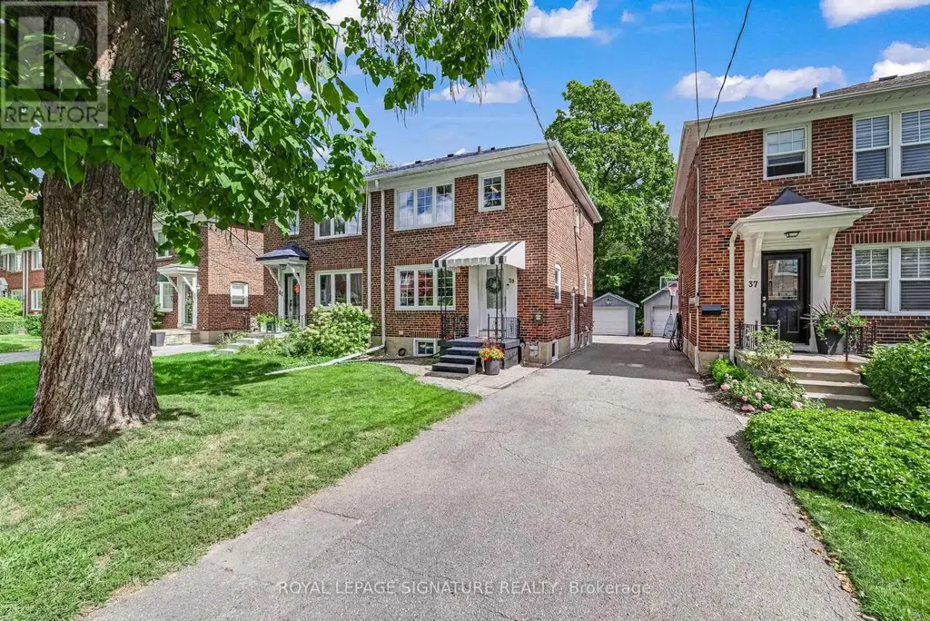 39 Brentcliffe Road, Toronto (Leaside)