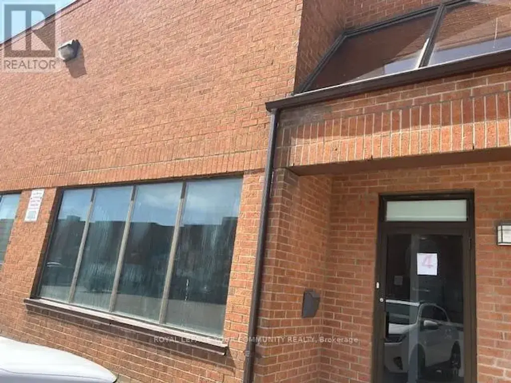 4 - 610 Bowes Road, Vaughan (Concord)