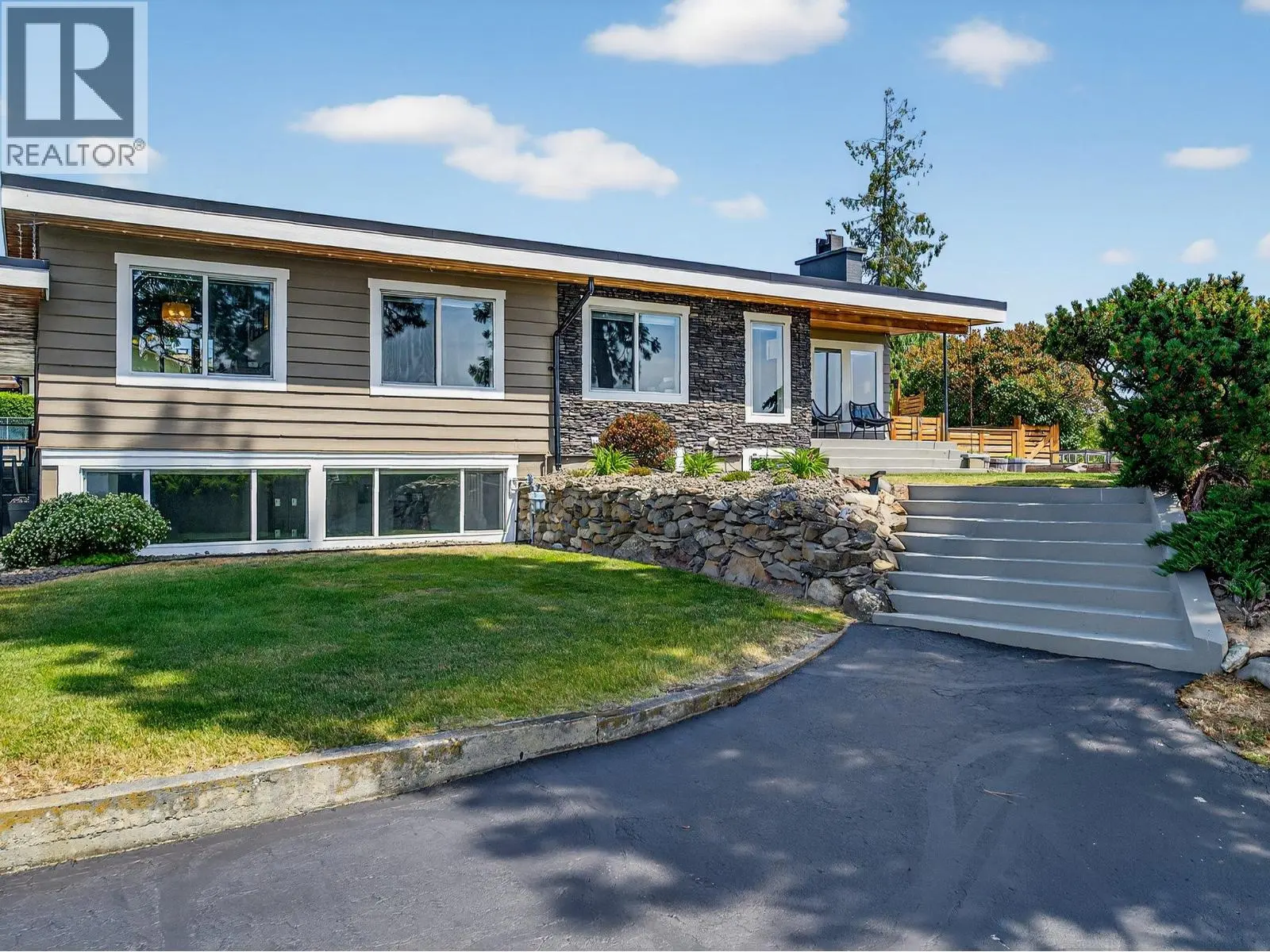 2715 Boucherie Road. West Kelowna, British Columbia