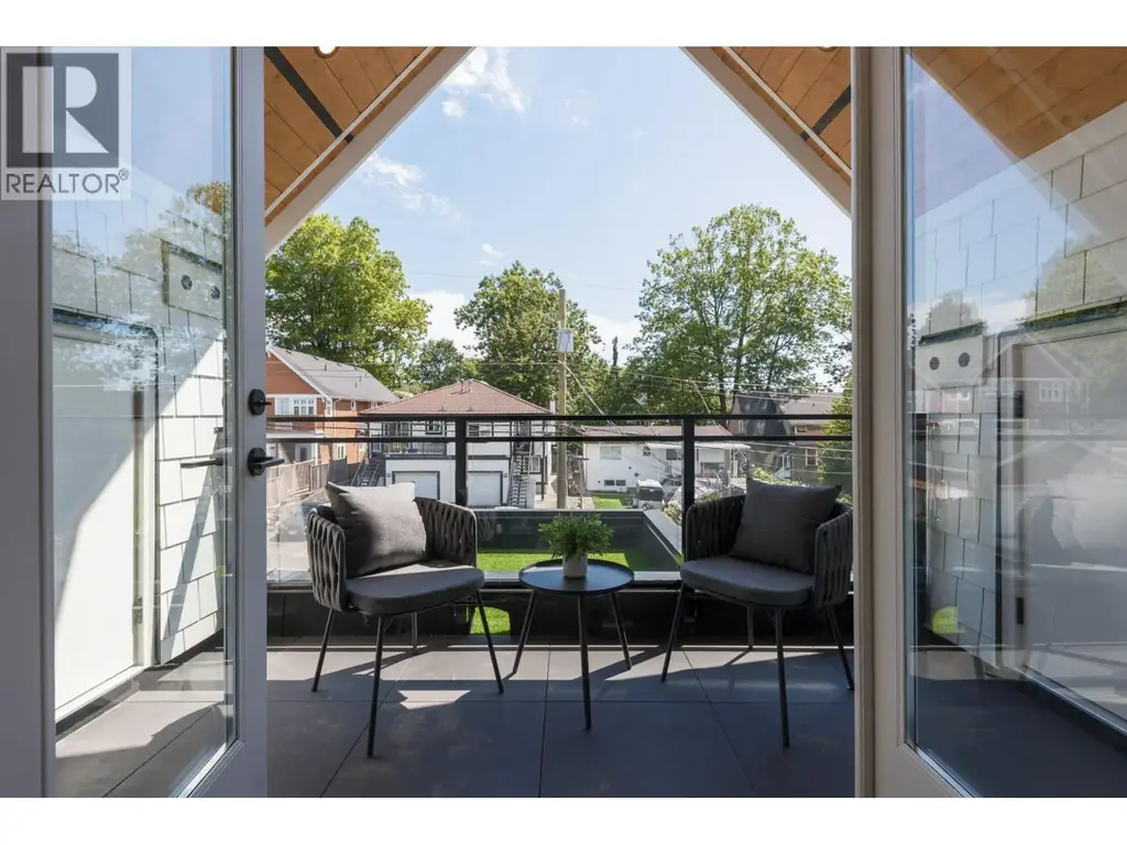 2068 E 1st Avenue, Vancouver