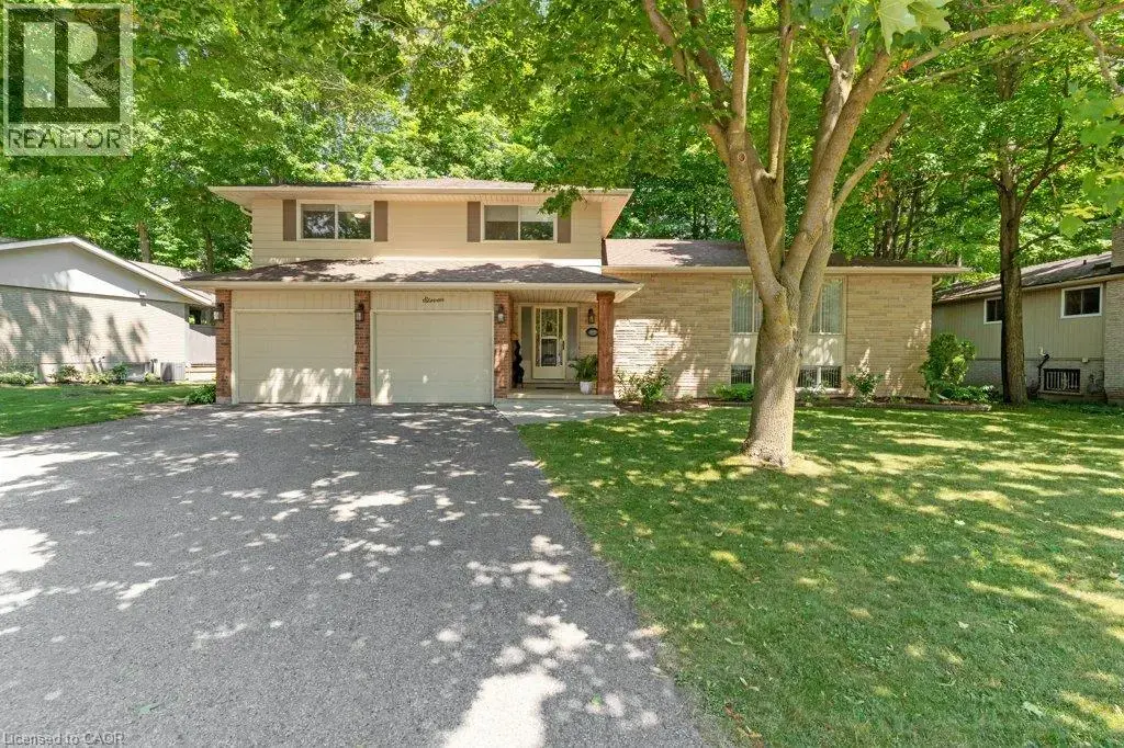 11 Grey Owl Drive, Elmira