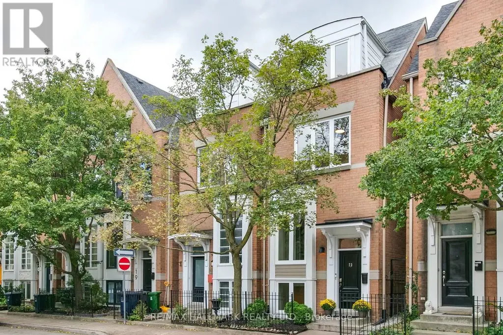 23 Macphail Avenue, Toronto (Broadview North)
