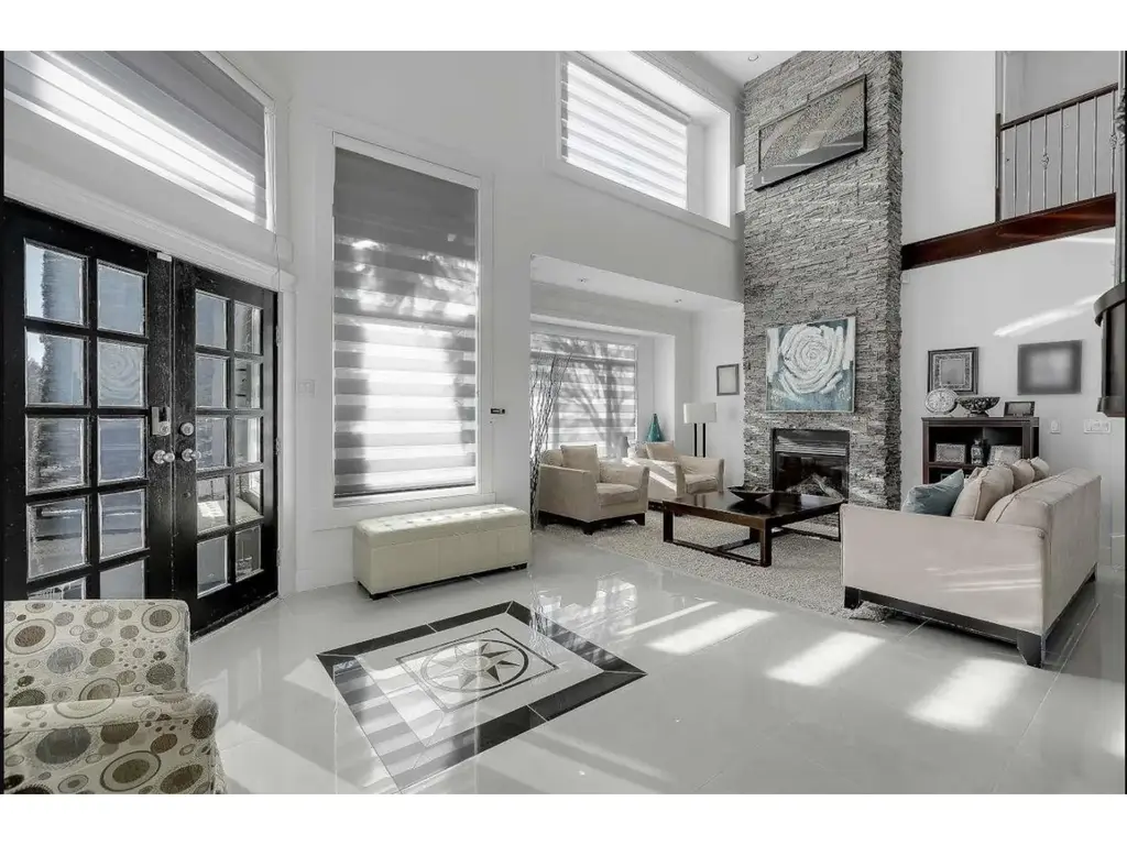 14871 76 Avenue, Surrey