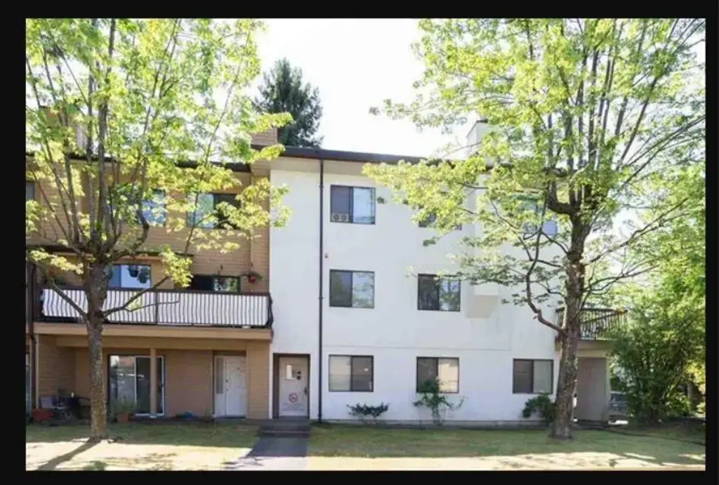 202 13316 71b Avenue, Surrey
