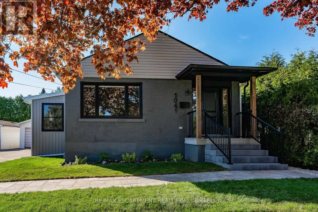 1041 Shepherd's Drive, Burlington (LaSalle)