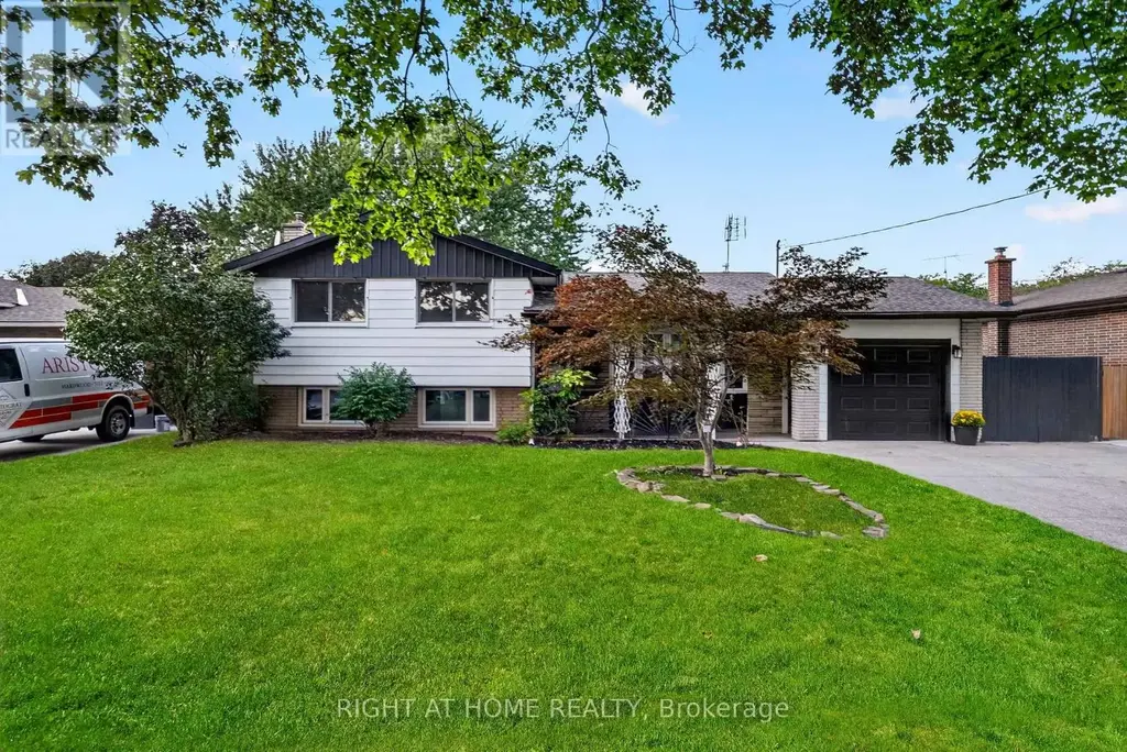 19 Brentwood Drive, St. Catharines (Carlton/Bunting)