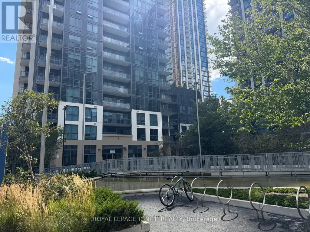 310 - 10 Meadowglen Place, Toronto (Woburn)
