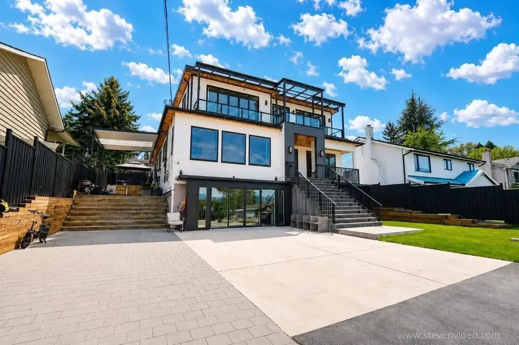 13390 112a Avenue, Surrey