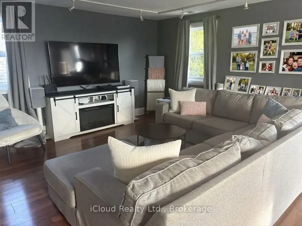 2 - 65 Broadway, Orangeville