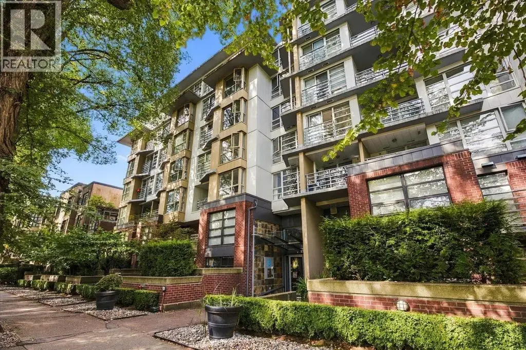 403 2137 W 10th Avenue, Vancouver