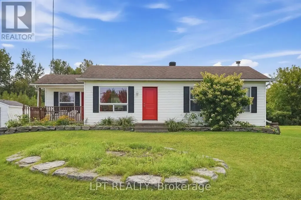 7820 County 10 Road, The Nation