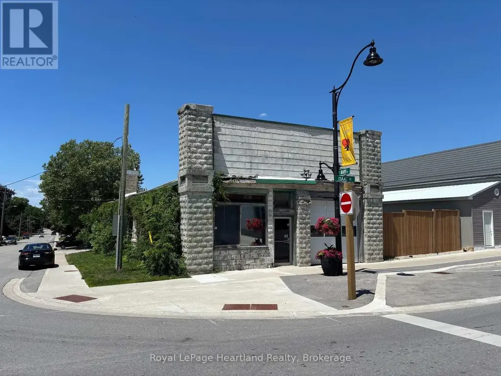30 Isaac Street, Central Huron (Clinton)