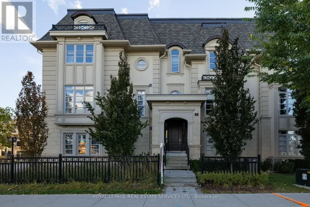 210 Dorval Drive, Oakville (WO West)