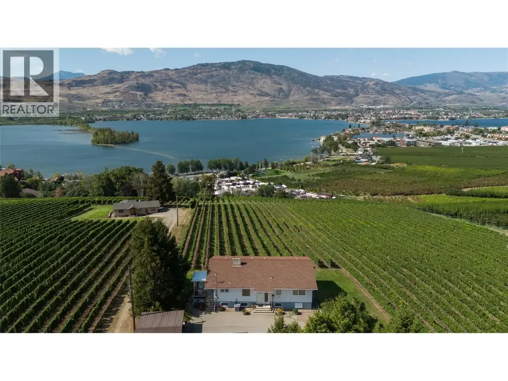 5012 33rd Street, Osoyoos