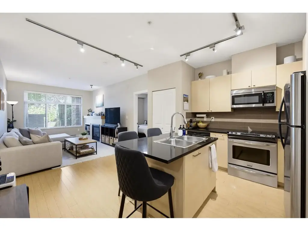 101 6500 194 Street, Surrey