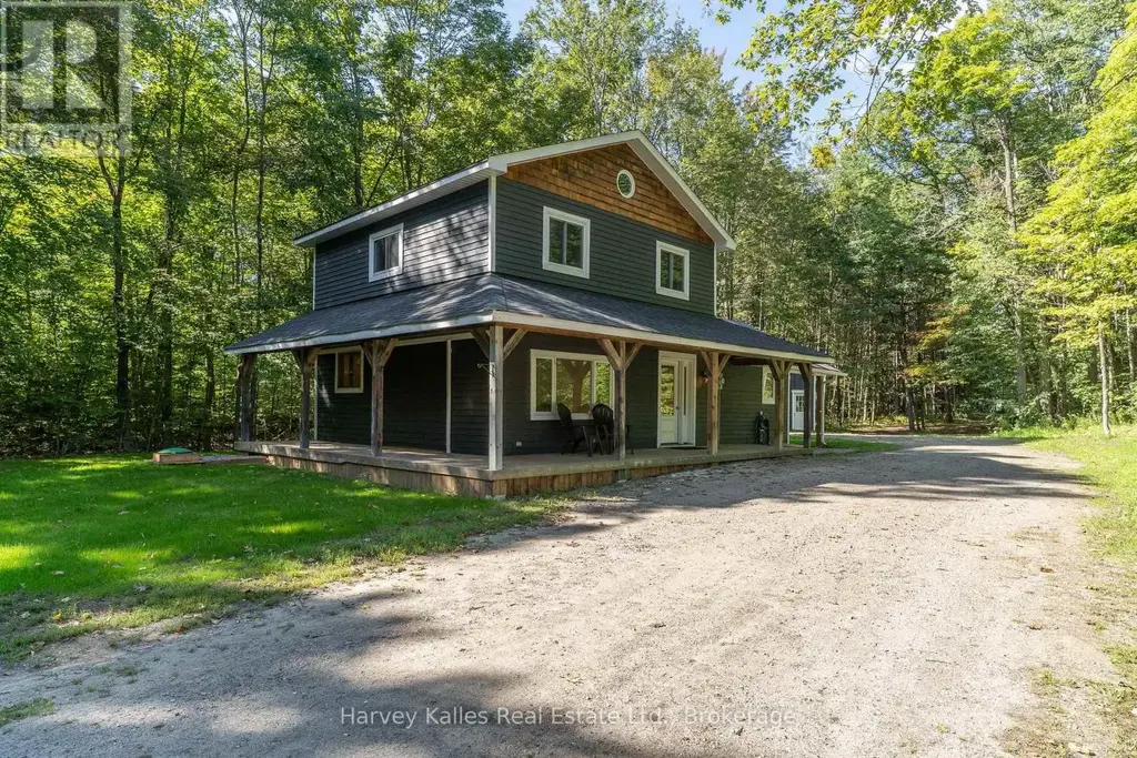 1184 Eveleigh Road, Muskoka Lakes (Medora)
