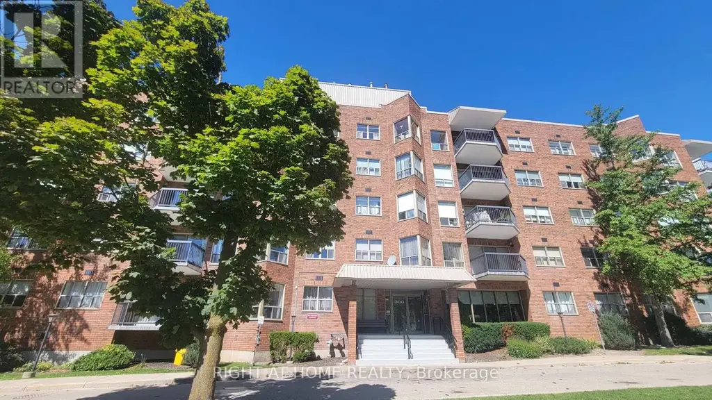 505 - 300 Keats Way, Waterloo