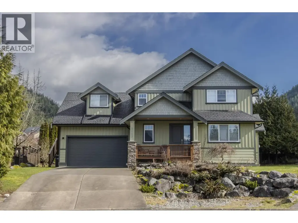 1003 Ash Place, Squamish