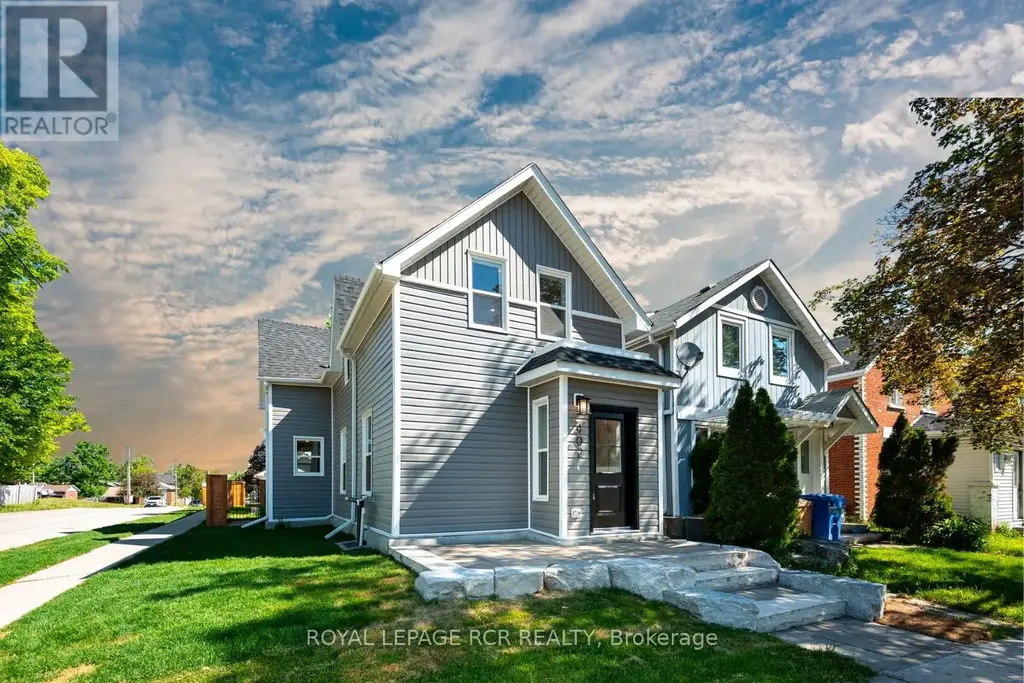 402 Main Street E, Shelburne