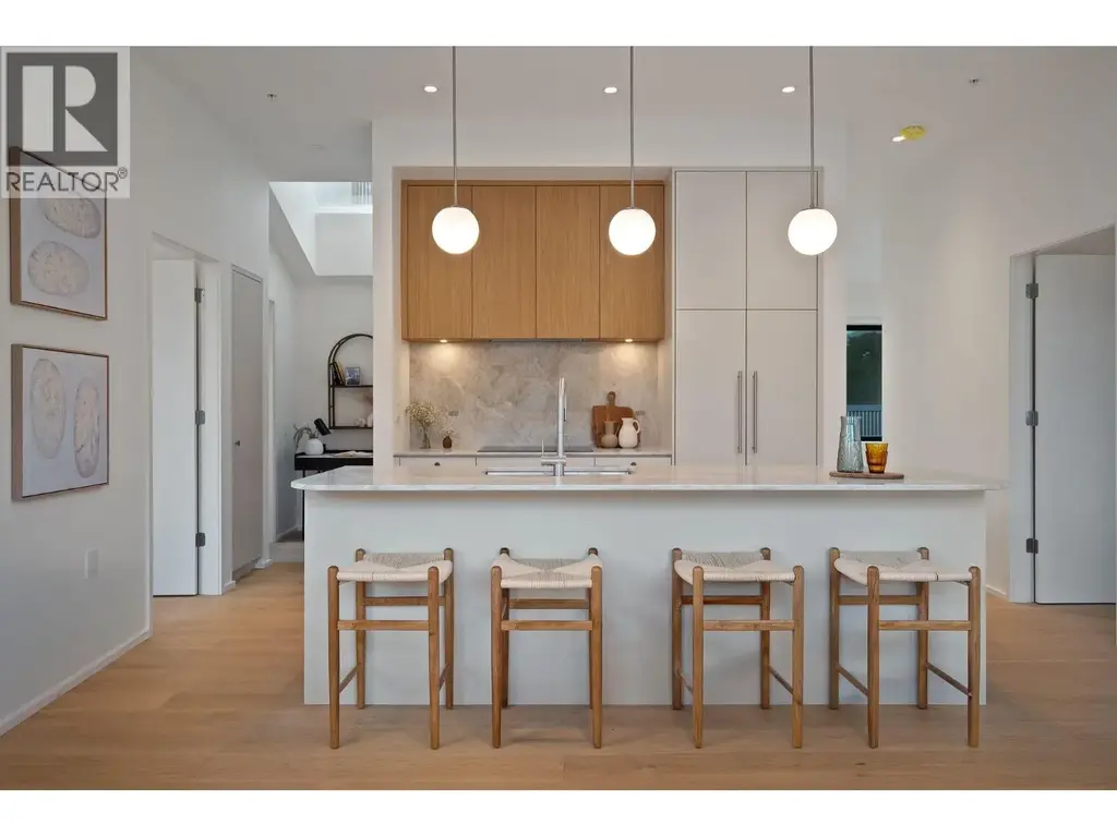 166 E 38th Avenue, Vancouver