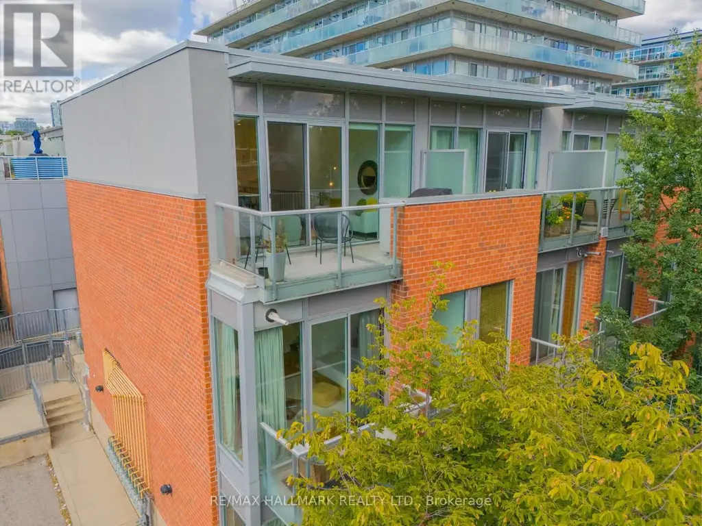 3 - 34 Boston Avenue, Toronto (South Riverdale)