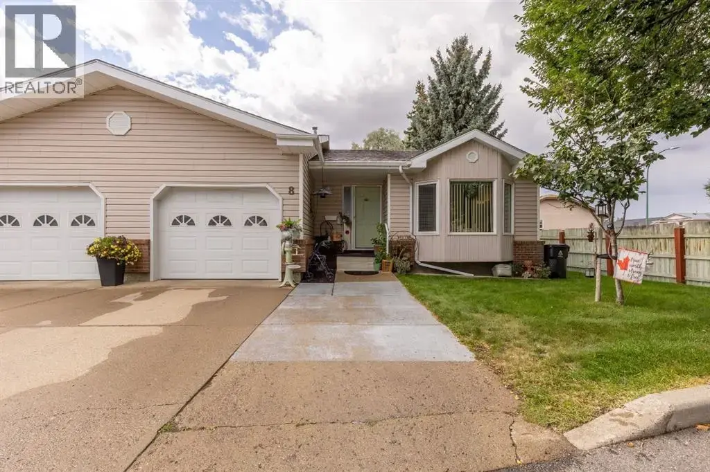 8, 135 Jerry Potts Boulevard W, Lethbridge