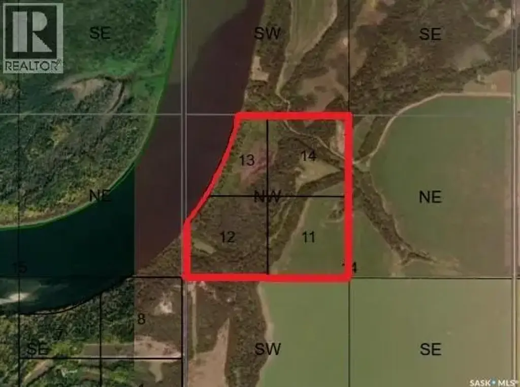 Waterfront Land North-east Of Nipawin, Saskatchewan River
