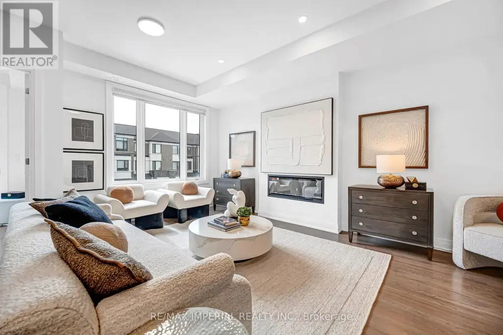 212 Vermont Avenue, Newmarket (Summerhill Estates)