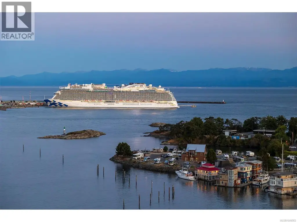 910 845 Dunsmuir Rd, Esquimalt