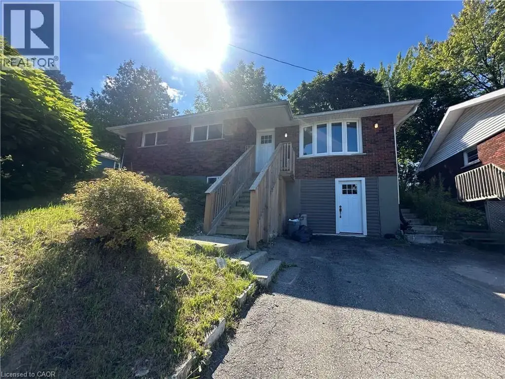 16 Poplar Street Unit# Upper, Simcoe