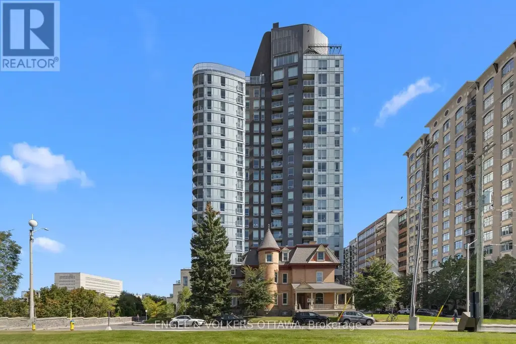 701 - 428 Sparks Street, Ottawa