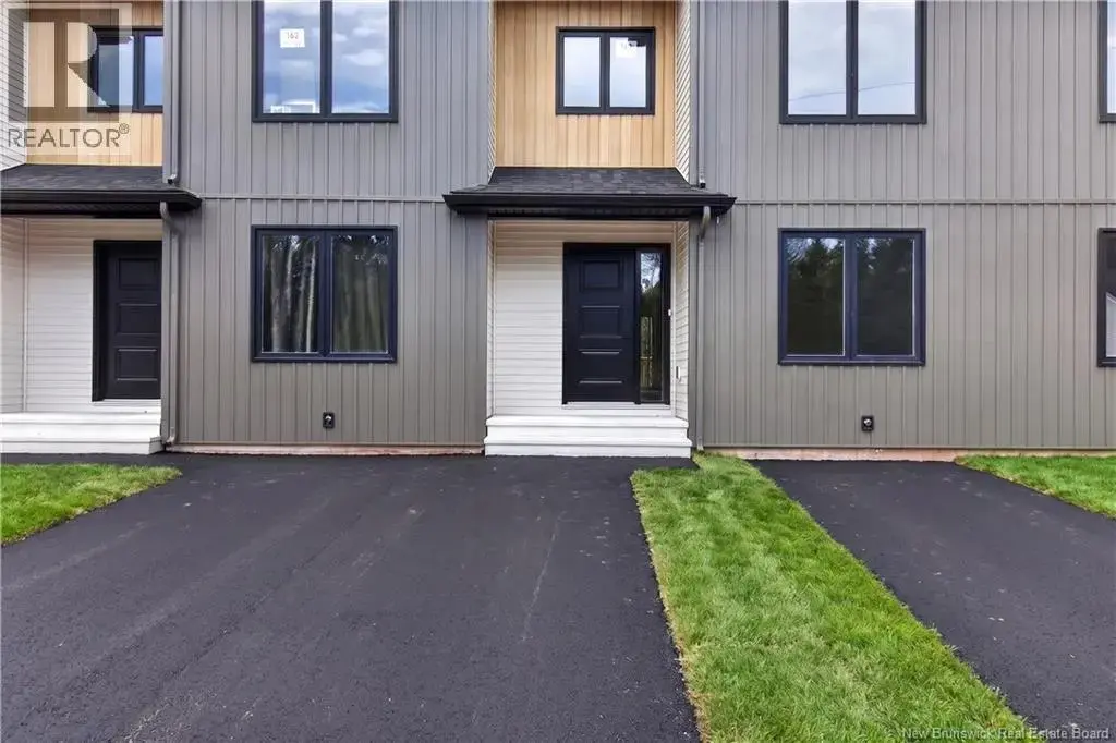 178 Des Eleves Street, Dieppe