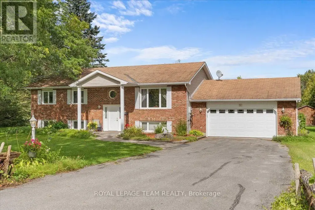 13 Smith Road, North Grenville